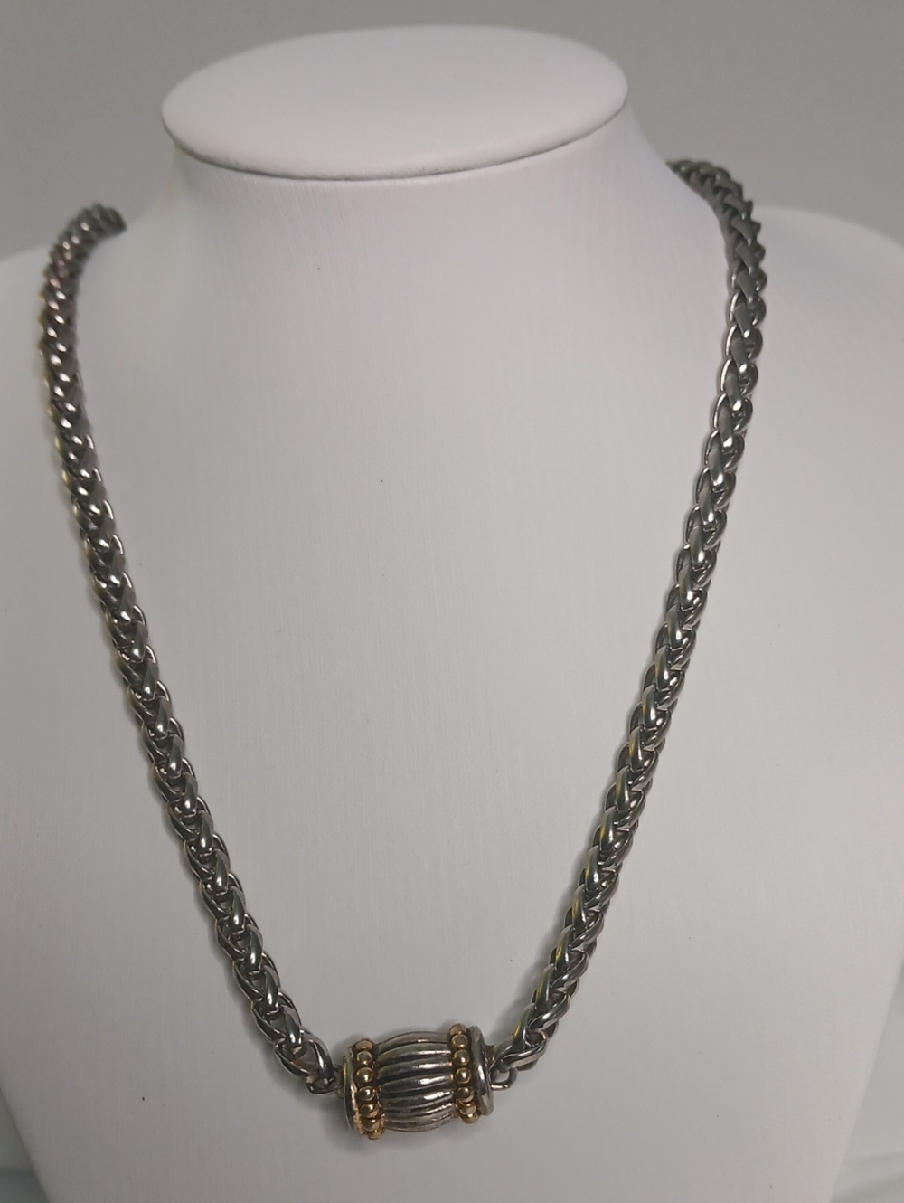 Two-Tone Bizantine Chain Necklace with Decorative Bead